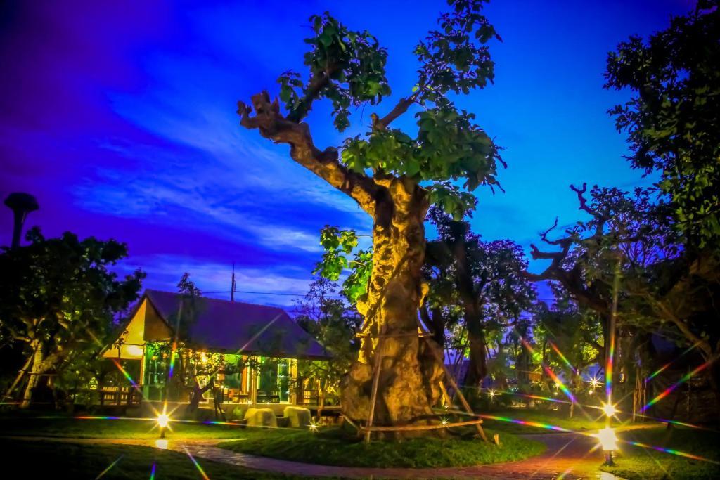 Taman Resort Phitsanulok Exterior foto