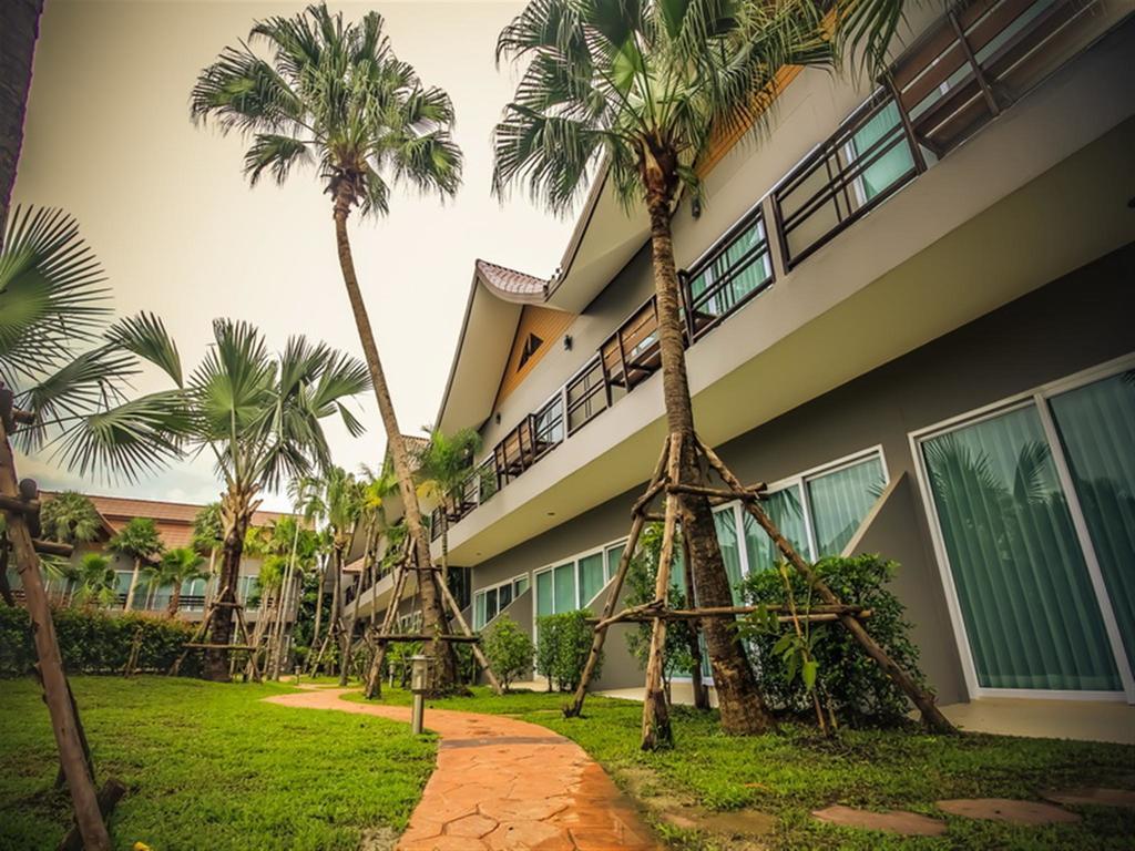 Taman Resort Phitsanulok Exterior foto