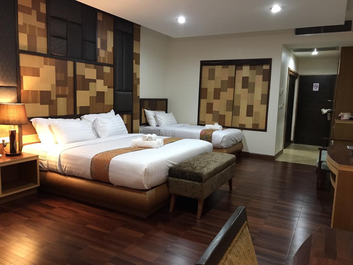 Taman Resort Phitsanulok Exterior foto