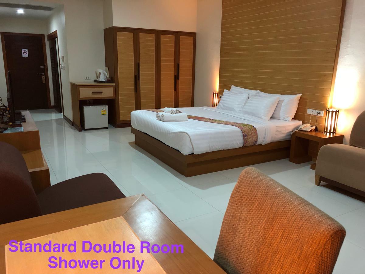 Taman Resort Phitsanulok Exterior foto